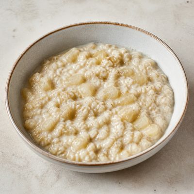 Pear and Almond Porridge