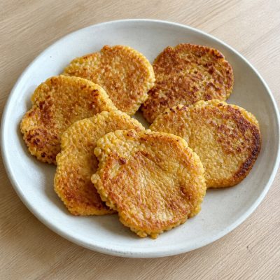 Cheesy Stove-top Oatcakes