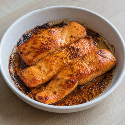 Sticky Orange-glazed Salmon